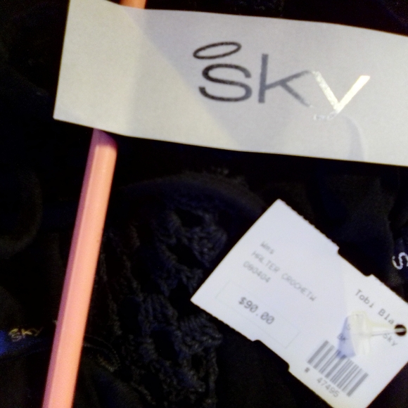 New tobi black "SKY" halter crochetw top w/ tags on - Picture 13 of 13